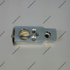 Nissan Almera Calsonic...